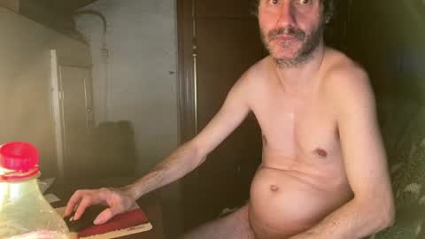 Snapshot of kissofbanned1983 chatting on 14, 4, 2026 kissofbanned1983 online show from 14, 4, 2026