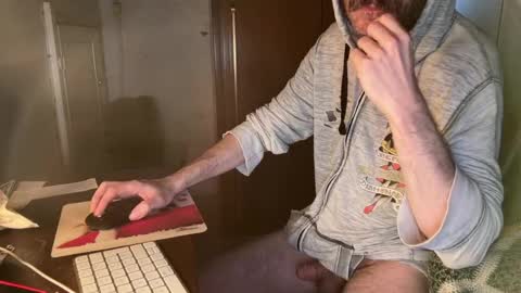 Snapshot of kissofbanned1983 chatting on 30, 4, 2026 kissofbanned1983 online show from 30, 4, 2026
