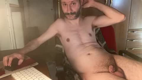 kissofbanned1983 online show from 5, 8, 2026