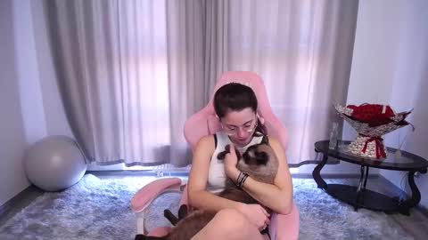 Snapshot of kisulya_meow246 chatting on 22, 9, 2025 Vikki Rose online show from 22, 9, 2025