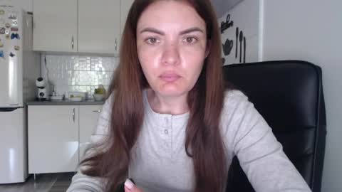 Snapshot of kitcatheaven4u chatting on 27, 6, 2026 Im Amaia Everyone Merry Christmas online show from 27, 6, 2026