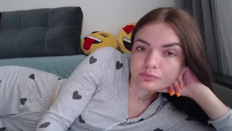 Snapshot of kitcatheaven4u chatting on 19, 7, 2026 Im Amaia Everyone Merry Christmas online show from 19, 7, 2026