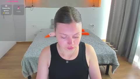 Snapshot of kitkatvel chatting on 15, 6, 2026 kitkatvel online show from 15, 6, 2026