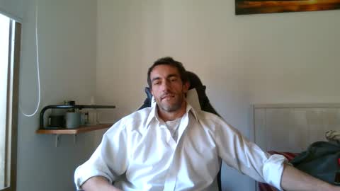 Snapshot of kitosssss chatting on 3, 5, 2026 Steve Cocks online show from 3, 5, 2026