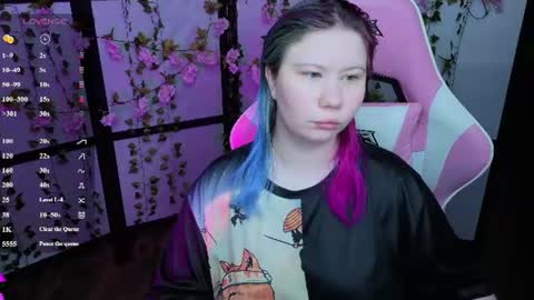 Snapshot of kitsune_little chatting on 16, 6, 2026 kitsune_little online show from 16, 6, 2026