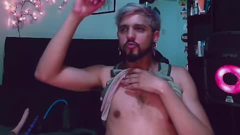 Snapshot of kitsuneshadow22 chatting on 17, 9, 2025 Alejandro online show from 17, 9, 2025