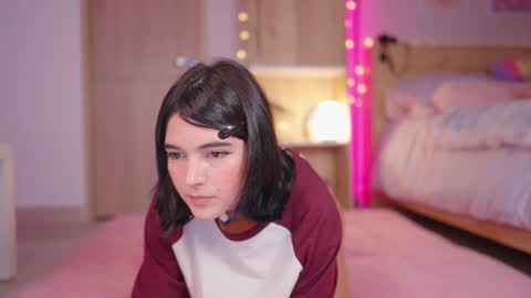      online show from 3, 12, 2025