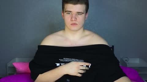 Snapshot of kittenmur chatting on 13, 2, 2025 Vlad online show from 13, 2, 2025