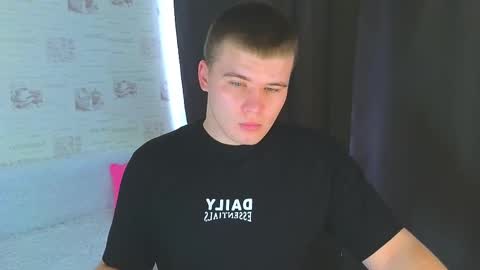 Snapshot of kittenmur chatting on 18, 9, 2025 Vlad online show from 18, 9, 2025