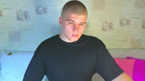 Snapshot of kittenmur chatting on 18, 9, 2025 Vlad online show from 18, 9, 2025