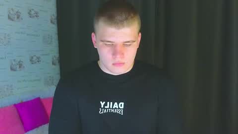 Snapshot of kittenmur chatting on 24, 9, 2025 Vlad online show from 24, 9, 2025