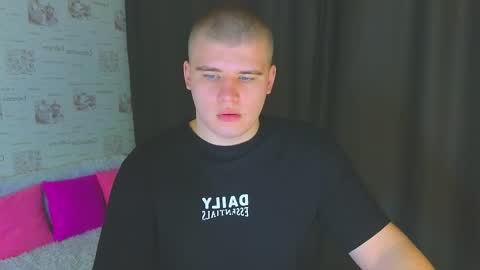 Snapshot of kittenmur chatting on 2, 10, 2025 Vlad online show from 2, 10, 2025