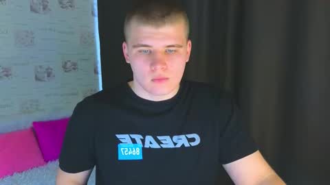 Snapshot of kittenmur chatting on 9, 10, 2025 Vlad online show from 9, 10, 2025