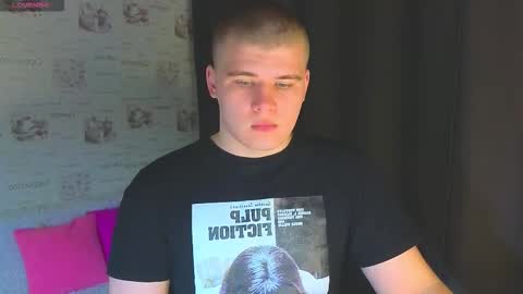 Snapshot of kittenmur chatting on 12, 10, 2025 Vlad online show from 12, 10, 2025