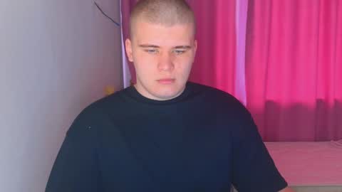 Snapshot of kittenmur chatting on 22, 5, 2026 Vlad online show from 22, 5, 2026