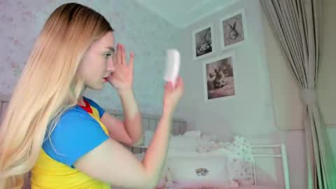 sophie online show from 28, 5, 2026
