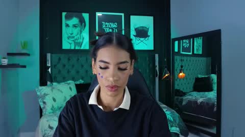 Snapshot of kitty_collins_ chatting on 21, 2, 2026 Kitty online show from 21, 2, 2026