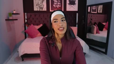 Snapshot of kitty_collins_ chatting on 28, 2, 2026 Kitty online show from 28, 2, 2026