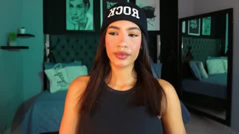 Snapshot of kitty_collins_ chatting on 17, 3, 2026 Kitty online show from 17, 3, 2026