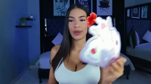 Snapshot of kitty_collins_ chatting on 23, 3, 2026 Kitty online show from 23, 3, 2026