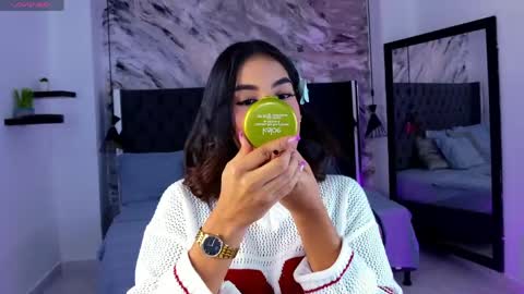 Snapshot of kitty_collins_ chatting on 13, 4, 2026 Kitty online show from 13, 4, 2026