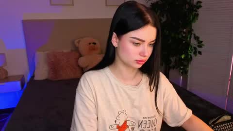 kitty_cut1ee_ online show from 13, 4, 2026