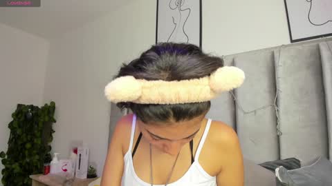 Camila online show from 9, 1, 2025