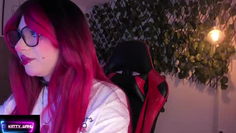 Camila online show from 9, 9, 2025