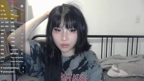 Snapshot of kitty_krush chatting on 26, 9, 2025 Kitty online show from 26, 9, 2025