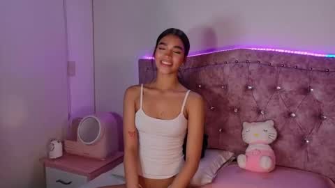 Snapshot of kitty_mia29 chatting on 4, 3, 2026 Kitty online show from 4, 3, 2026