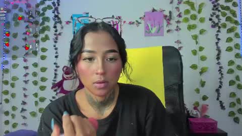 Snapshot of kitty_moon2 chatting on 23, 6, 2026 Kitty online show from 23, 6, 2026