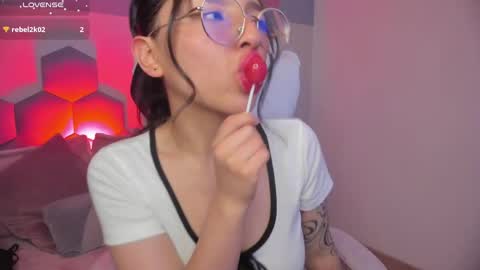 Snapshot of kitty_patitas_suavess chatting on 27, 5, 2026 Kitty online show from 27, 5, 2026