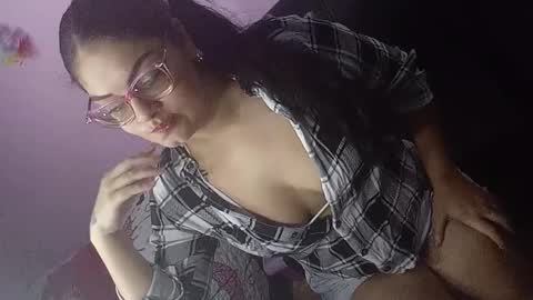 Snapshot of kitty_pink8 chatting on 4, 12, 2025 kitty_pink8 online show from 4, 12, 2025