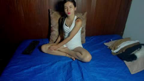Snapshot of kitty_rose6147 chatting on 4, 6, 2026 kitty rose online show from 4, 6, 2026