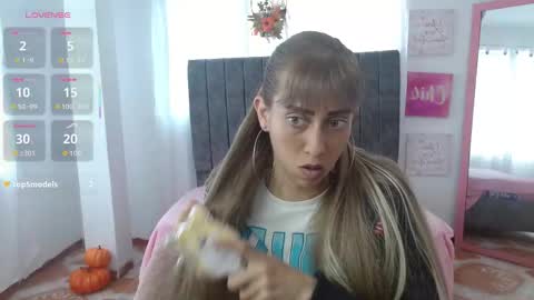 Snapshot of kitty_seducction chatting on 28, 10, 2025 Aleja online show from 28, 10, 2025