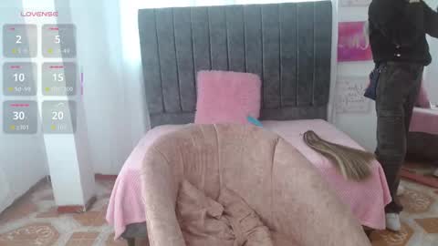 Snapshot of kitty_seducction chatting on 4, 11, 2025 Aleja online show from 4, 11, 2025