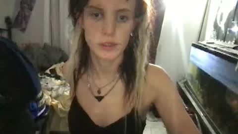 kittycatkendra online show from 26, 2, 2025