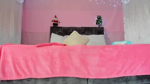 kitty  online show from 25, 12, 2024