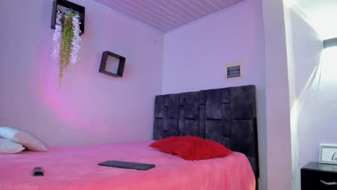 kitty  online show from 13, 9, 2025