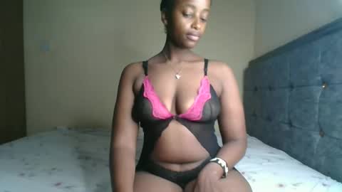 Snapshot of kittypettite chatting on 11, 2, 2026 Kittypettite online show from 11, 2, 2026