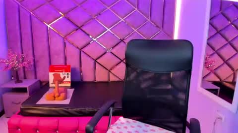 Sarah online show from 30, 6, 2026