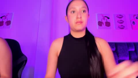 Snapshot of kittystar18 chatting on 8, 4, 2026 kitty online show from 8, 4, 2026