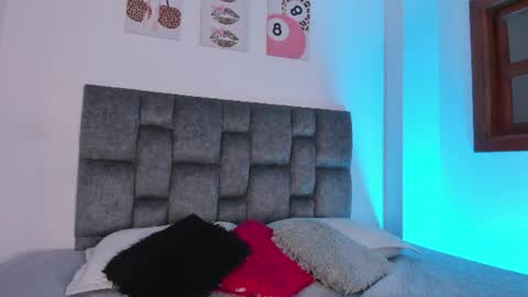 Snapshot of kittystar18 chatting on 10, 6, 2026 kitty online show from 10, 6, 2026