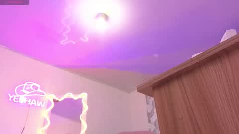 Kitty  online show from 27, 11, 2025