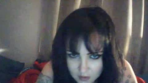 Snapshot of kittytats21 chatting on 21, 4, 2026 SummerT online show from 21, 4, 2026