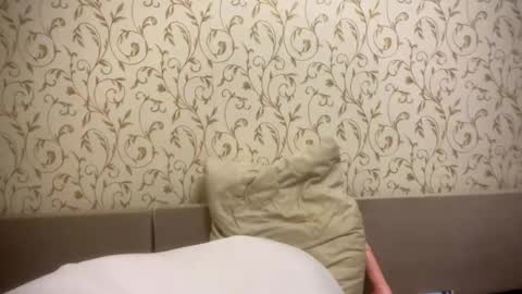 kittywithu online show from 9, 10, 2025