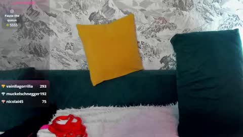 Snapshot of kittyy_cuttie chatting on 8, 3, 2025 kittyy online show from 8, 3, 2025