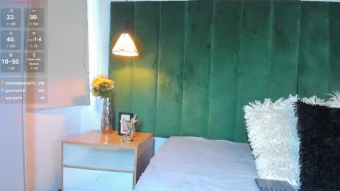 K I T T Y Y  online show from 15, 10, 2025