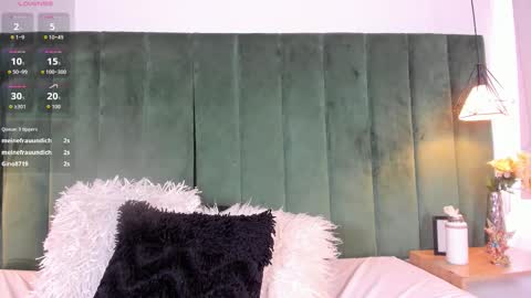 K I T T Y Y  online show from 23, 10, 2025