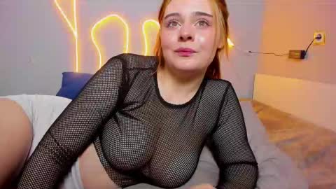 Rina online show from 4, 11, 2025